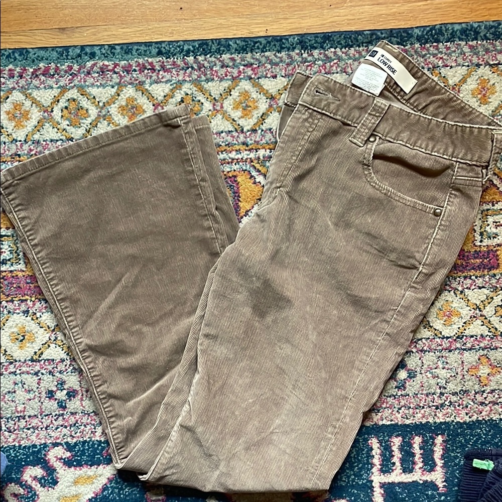 GAP Curvy Low Rise Corduroy Pants in Tan